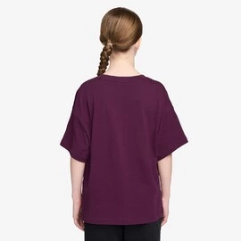 Nike Sportswear Essential Big Kids (Girls) T-Shirt