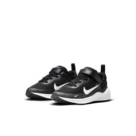 Nike Revolution 7